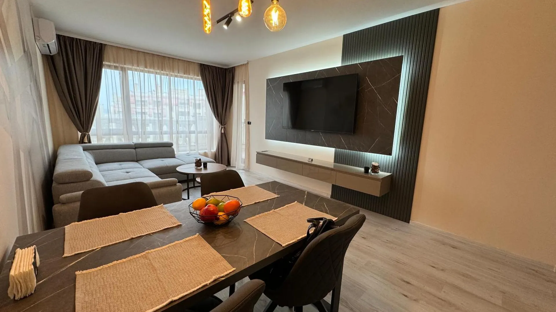 South Bay Luxury Apartment Varna